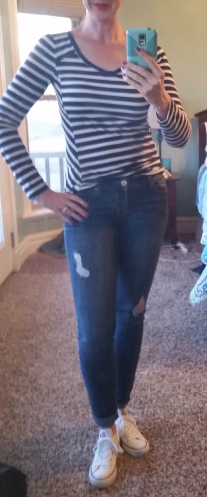 DYT type 4 4/3 outfit. Navy and white striped tee, destroyed jeans, white converse