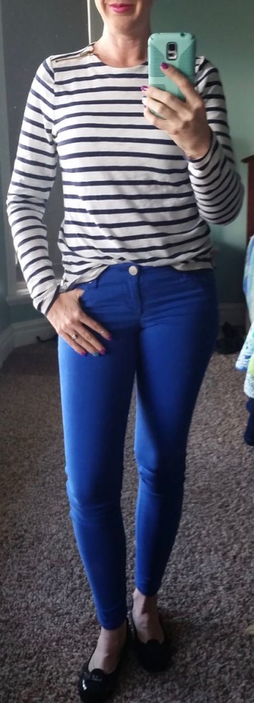 DYT type 4 4/3 outfit. Striped long sleeve tee, cobalt skinny jeans, black flats